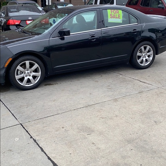 GREAT DEALS ON VEHICLES!!! - Picture 6 of 9